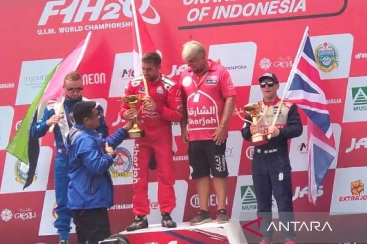 Gubernur Sumut Apresiasi Antusiasme Masyarakat Saksikan F1 Powerboat 2025 di Danau Toba