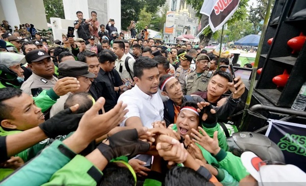 Pergub Ojol Segera Terbit! Pemprov Sumut Ultimatum Aplikasi Transportasi Online: Stop Tarif Seenaknya!