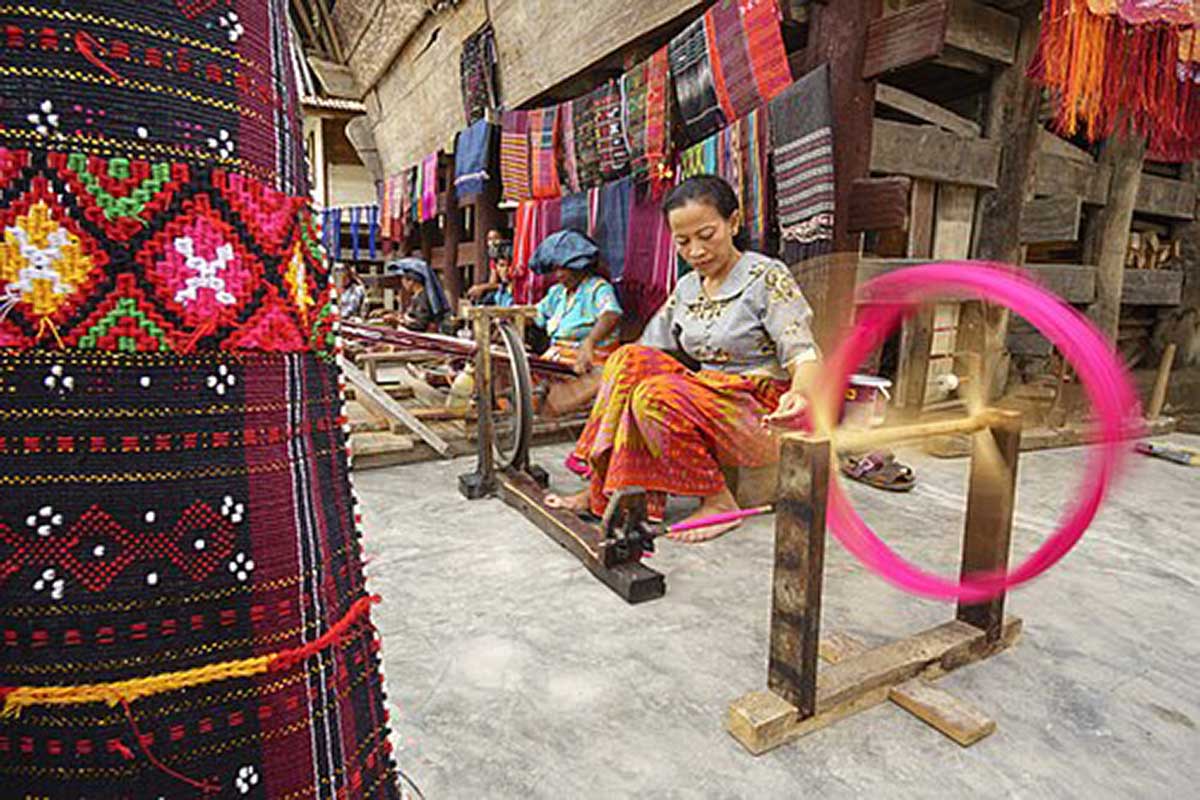  Temui Gibran di Istana, PB IMSU Perjuangkan Ulos Jadi Warisan UNESCO dan Hari Nasional