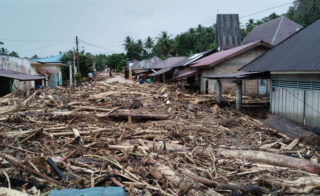 Waspada Longsor Susulan di Jalur Sipirok–Tarutung, Polisi Imbau Pengendara Gunakan Jalur Alternatif