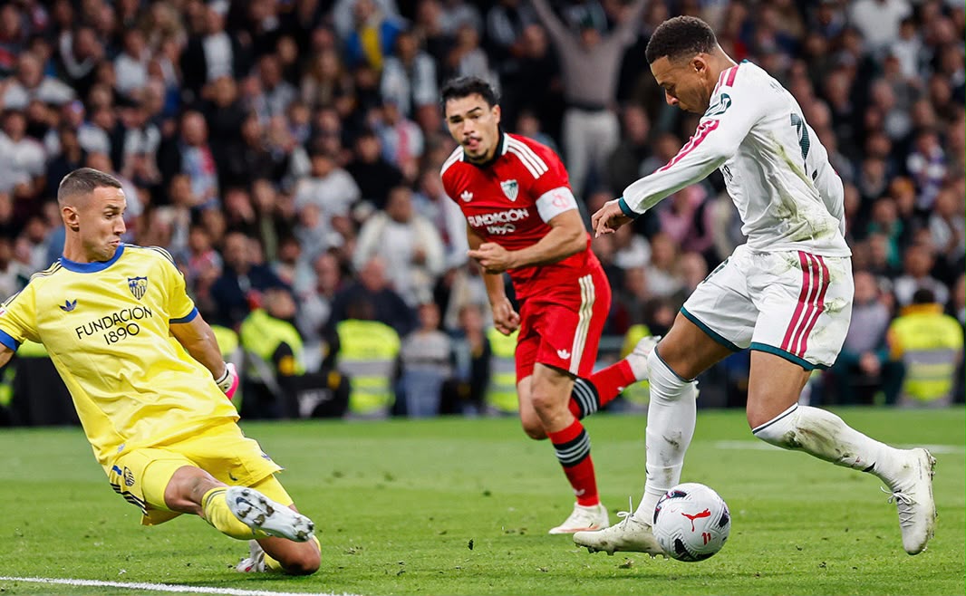 Real Madrid Bantai Sevilla 4-1, Modal Penting Jelang El Clasico
