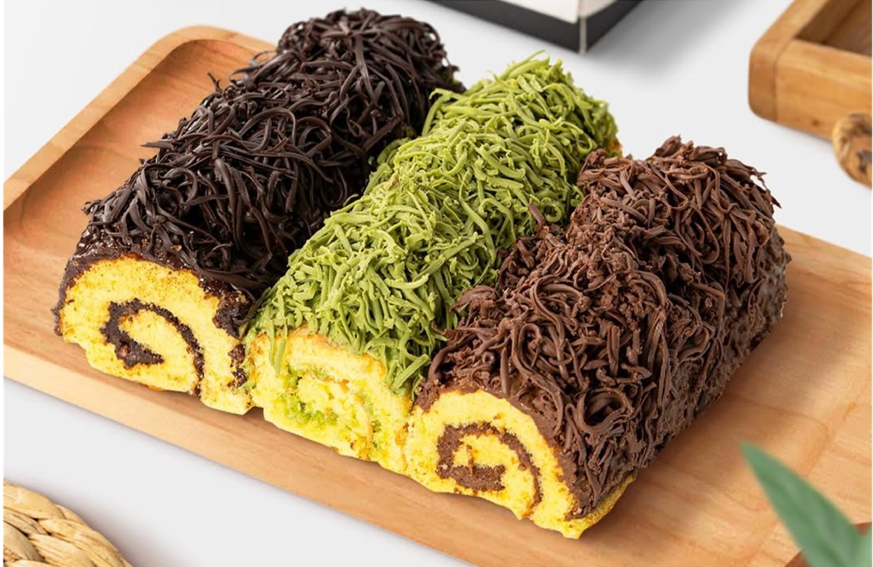 Sensasi Manis dari Toba: Nikmati Lezatnya Bolu Toba, Oleh-Oleh Favorit dari Medan