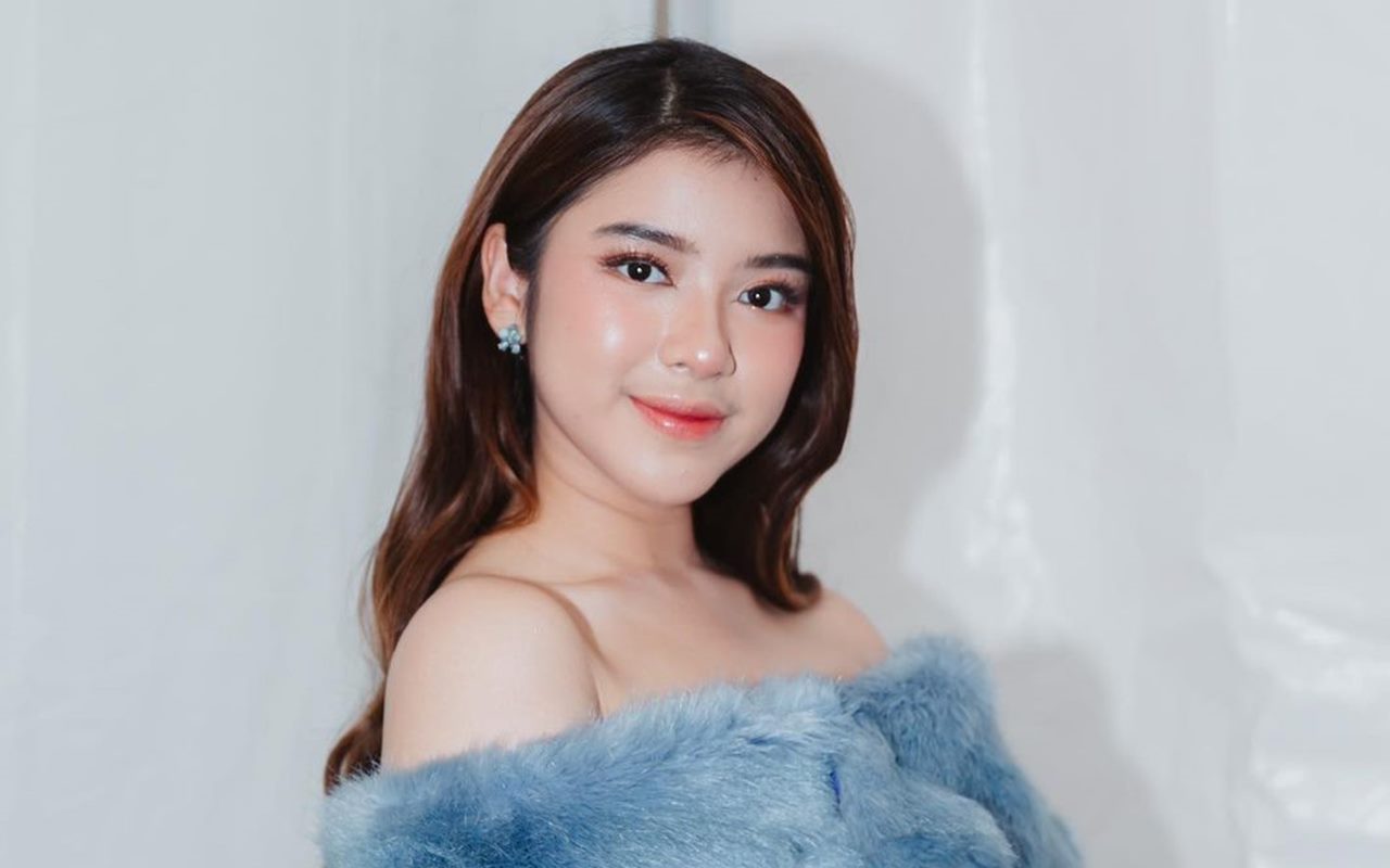 Tiada Andini Memutuskan Lebaran di Korea Demi Nonton Comeback BTS