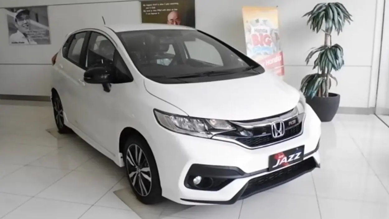 Rekomendasi 7 Mobil Stylish yang Paling Cocok untuk Wanita Pemula
