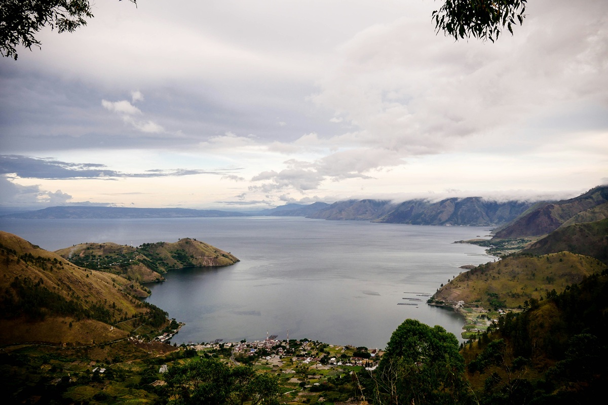 Info Cuaca Wisata Sumut 21 Agustus 2026: Danau Toba Berawan, Bukit Lawang Disiram Hujan