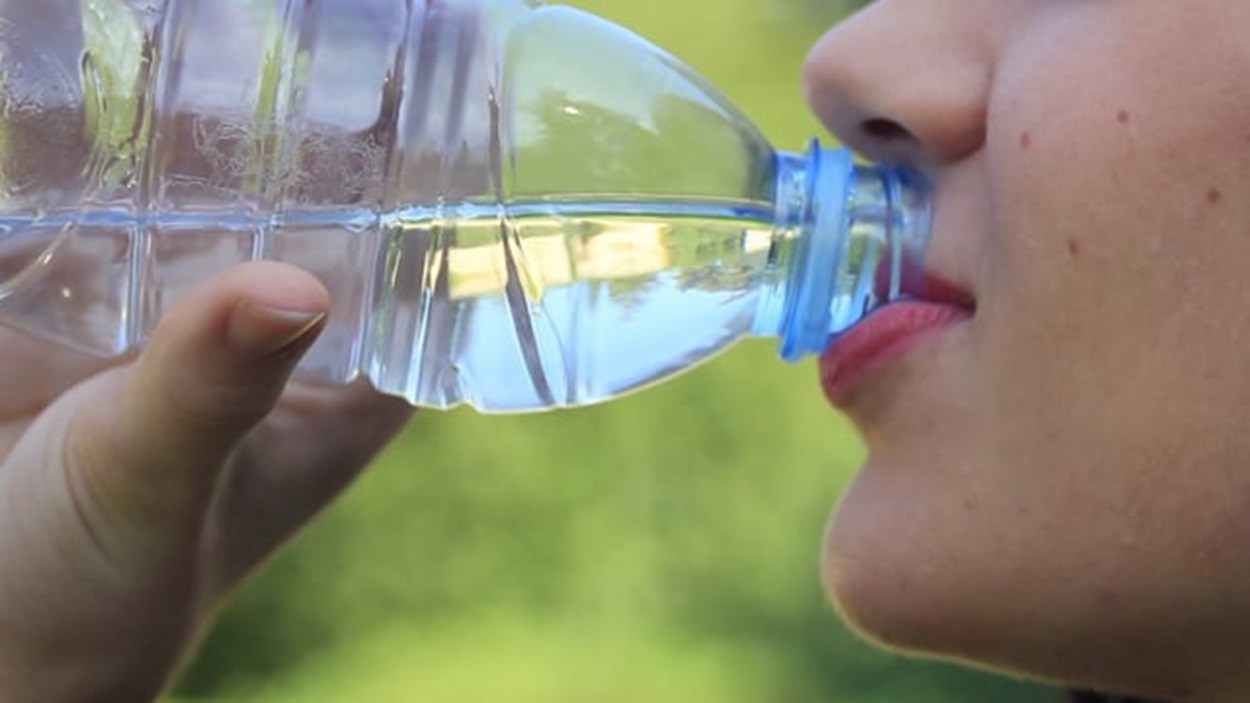 Rahasia Minum Air Putih Cukup Setiap Hari: Kunci Kesehatan yang Sering Diabaikan