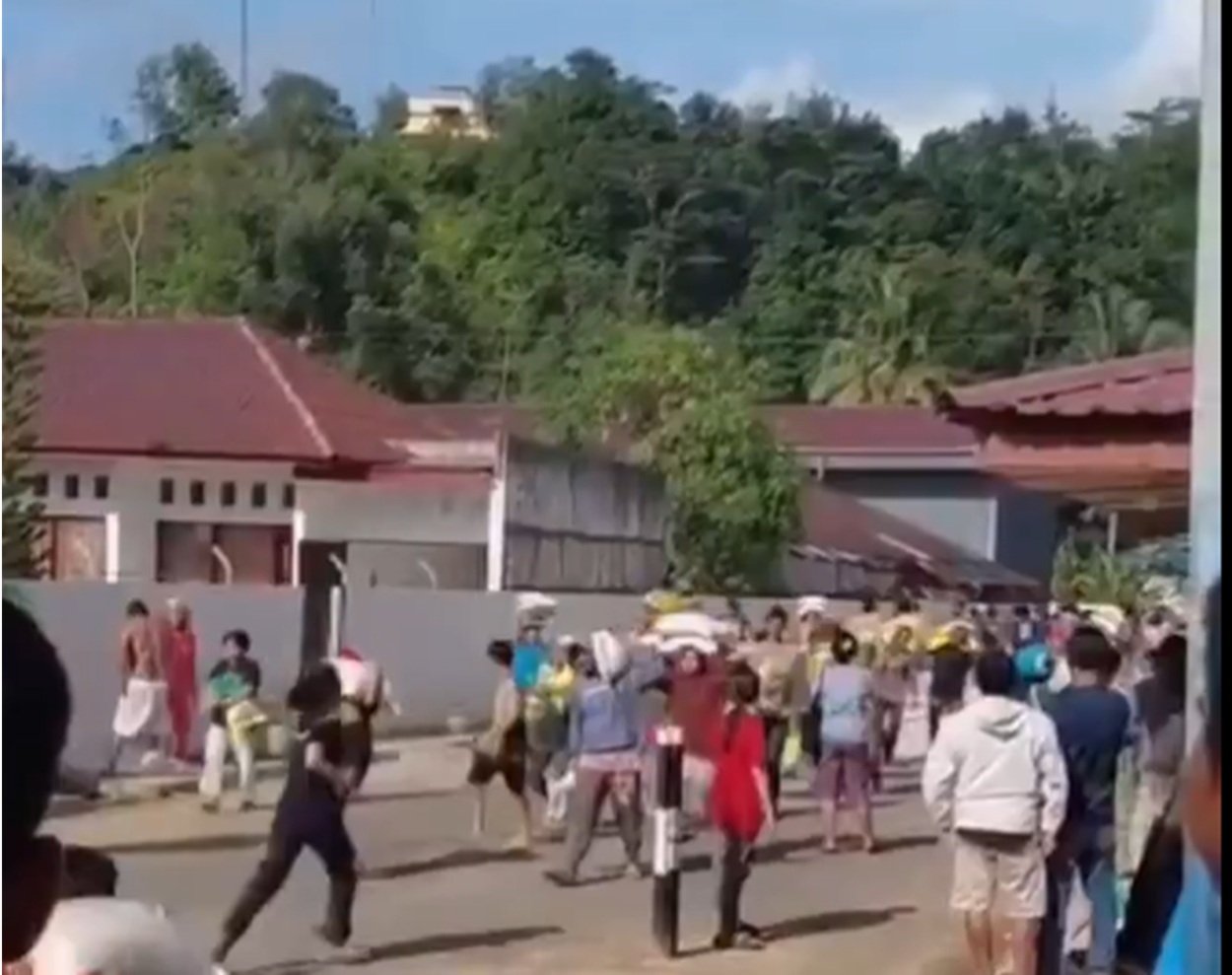 Gudang Bulog Sibolga Dijarah Massa Usai Bencana, Logistik Lumpuh Total Lebih dari 3 Hari