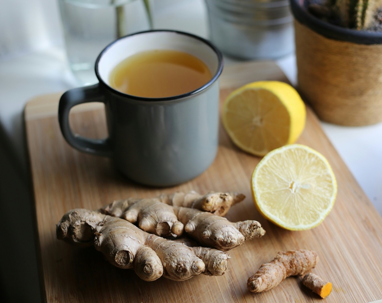 Ini Cara Aman Menikmati Rebusan Kunyit, Jahe, dan Sereh untuk Kesehatan