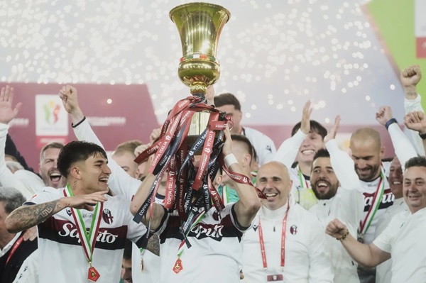 Bologna Gulung Italia! Ndoye Jadi Pahlawan, Hajar AC Milan di Final Piala Italia