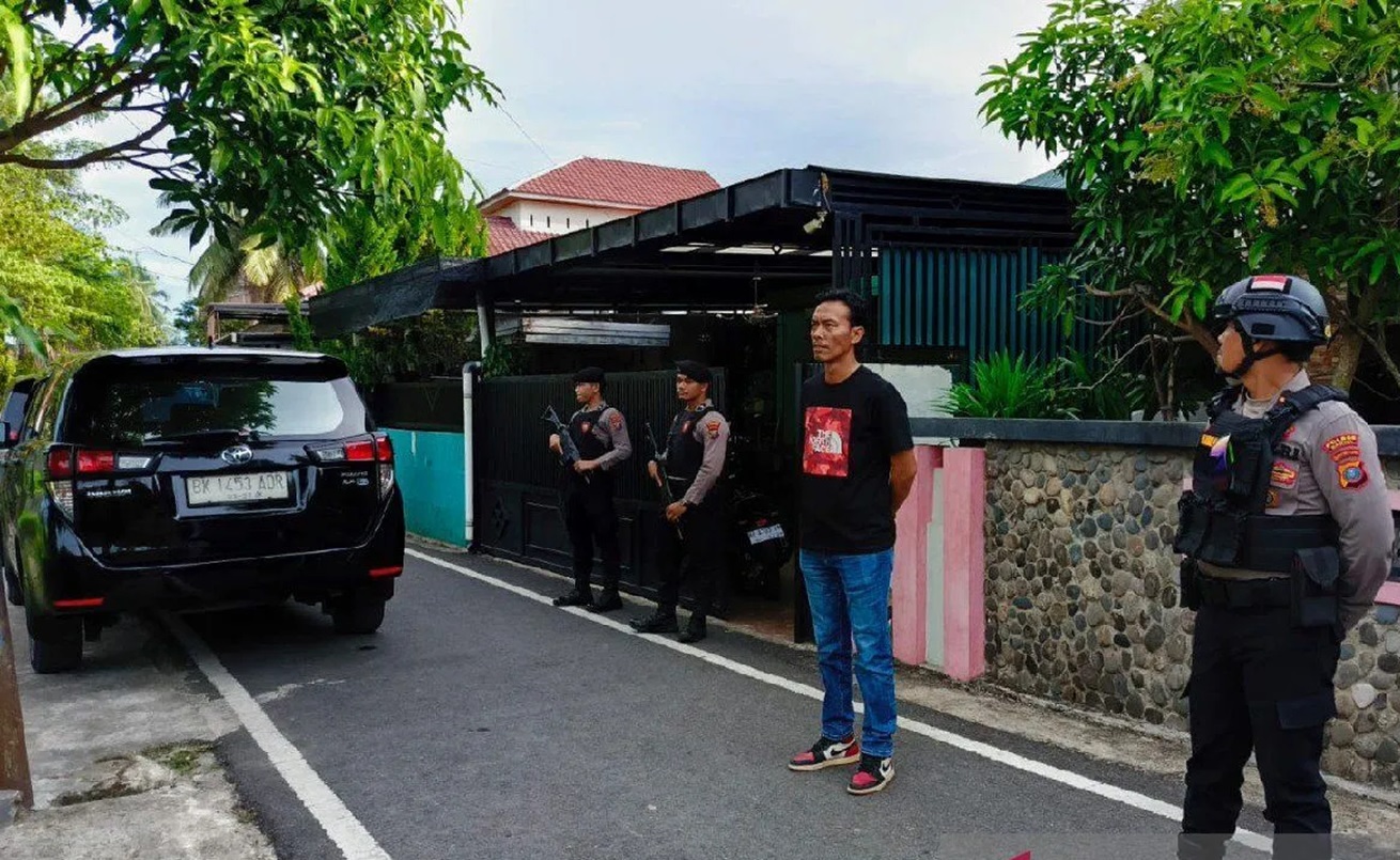 KPK Geledah Rumah Plt Kadis PUPR Mandailing Natal Terkait Dugaan Korupsi Proyek Jalan