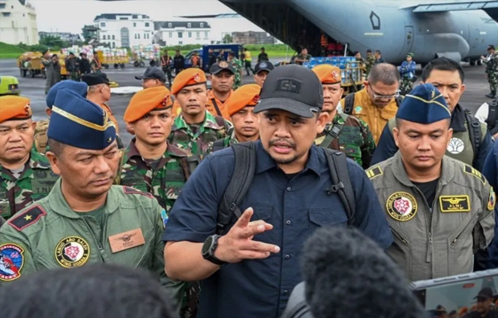 Gubernur Sumut Terbangkan Hercules Bawa Bantuan ke Wilayah Terdampak Banjir dan Longsor Tapteng dan Sibolga 