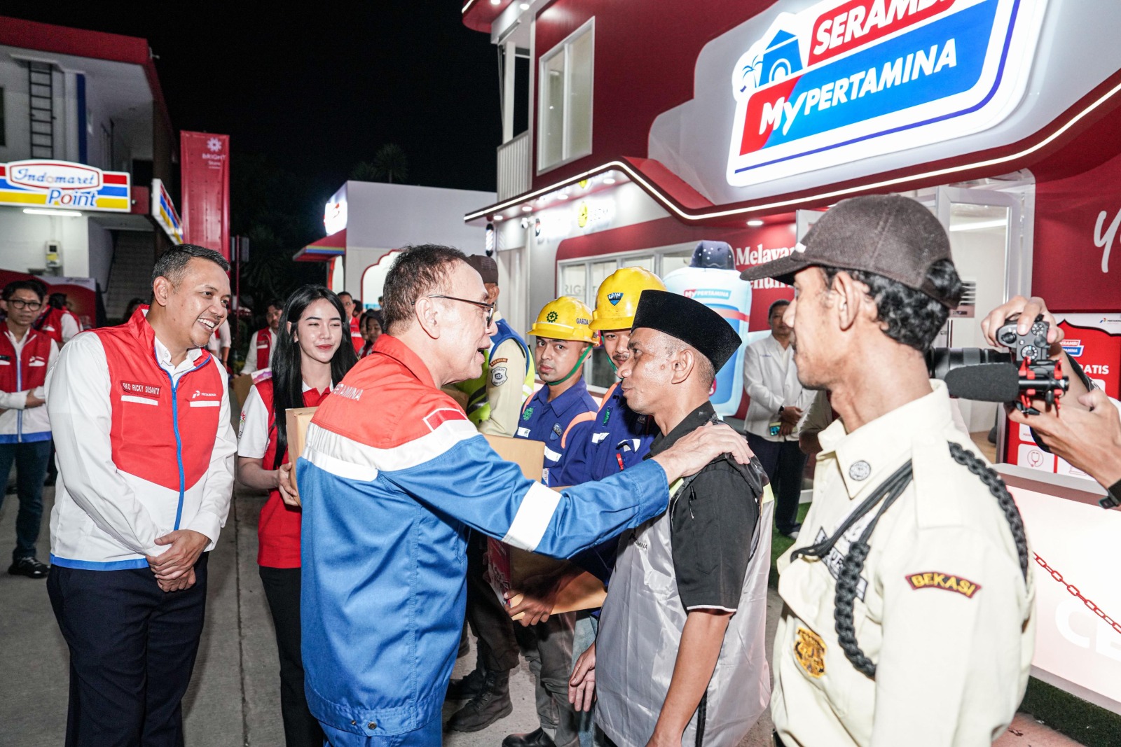 Pastikan Kesiapan BBM Arus Mudik 2026, Komisaris Utama Pertamina Tinjau SPBU Rest Area KM 57