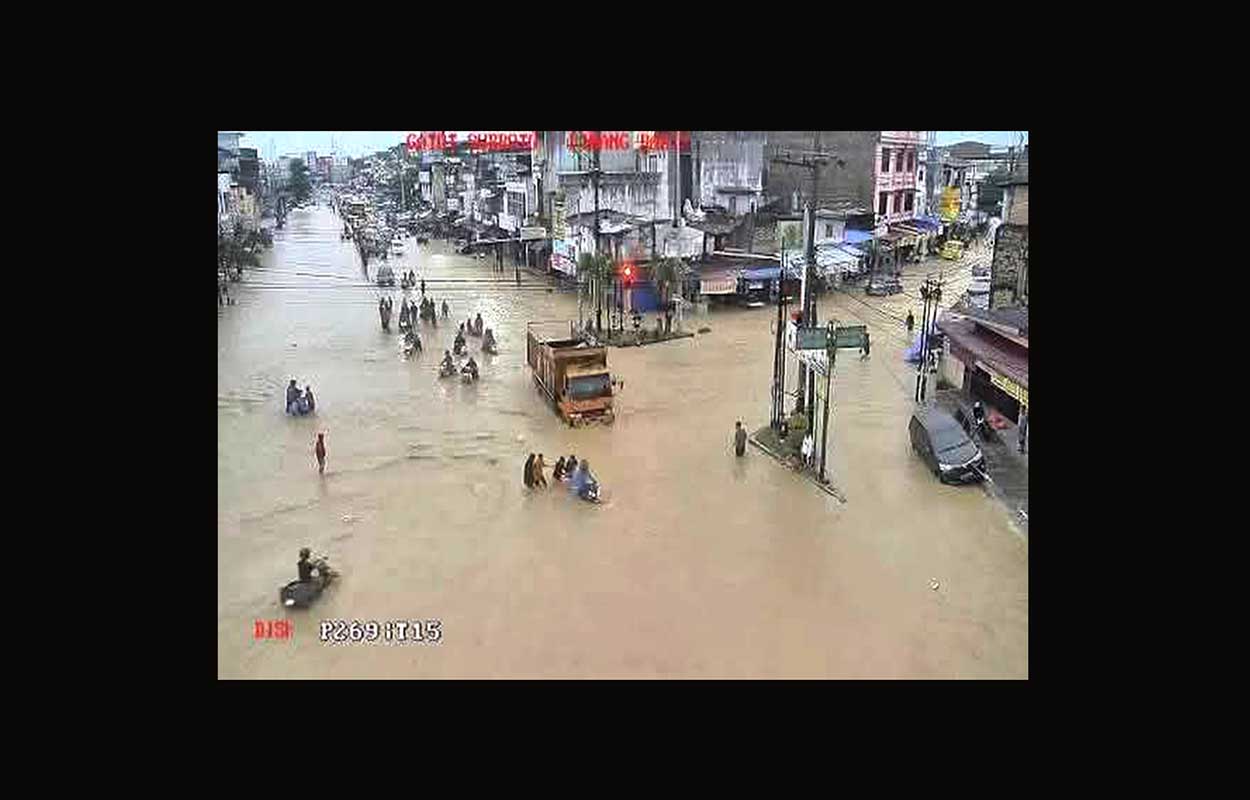 Bencana Sumut: Rumah Dinas Gubsu Bobby Nasution Ikut Terendam Banjir Setinggi Lutut