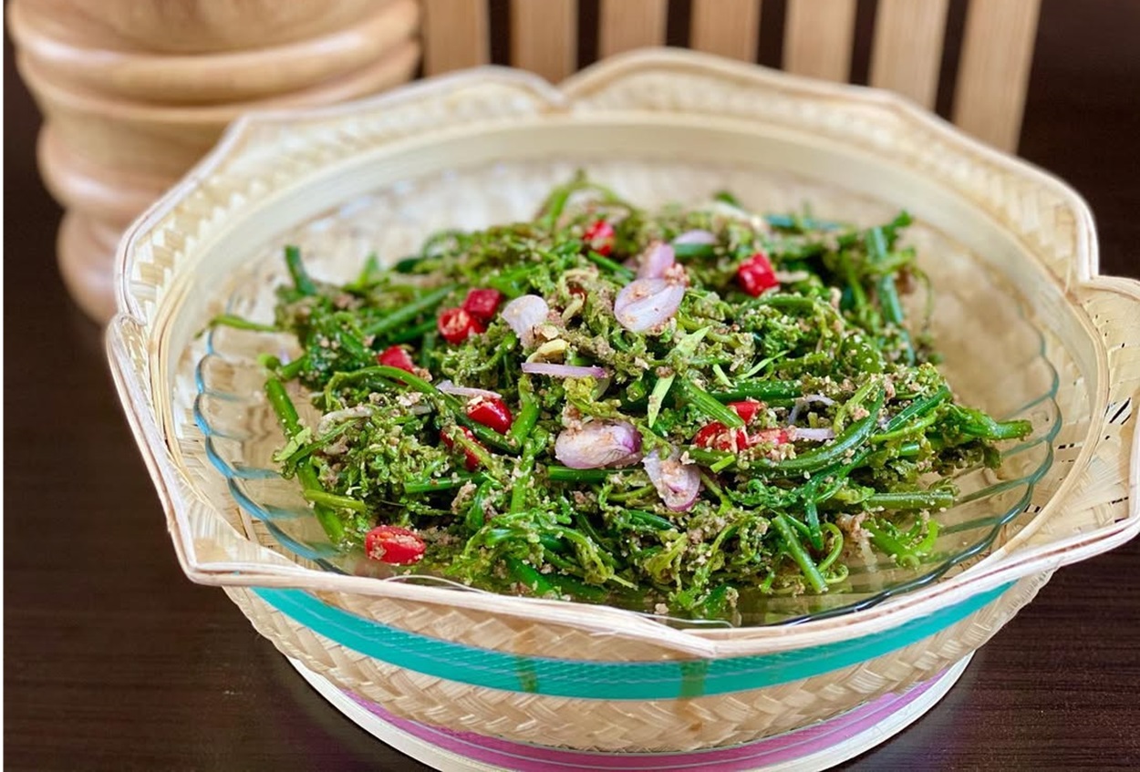 Anyang Pakis, Urap Khas Labuhan Batu,  Unik dan Menggoda Selera: Ini Resep Tradisionalnya!