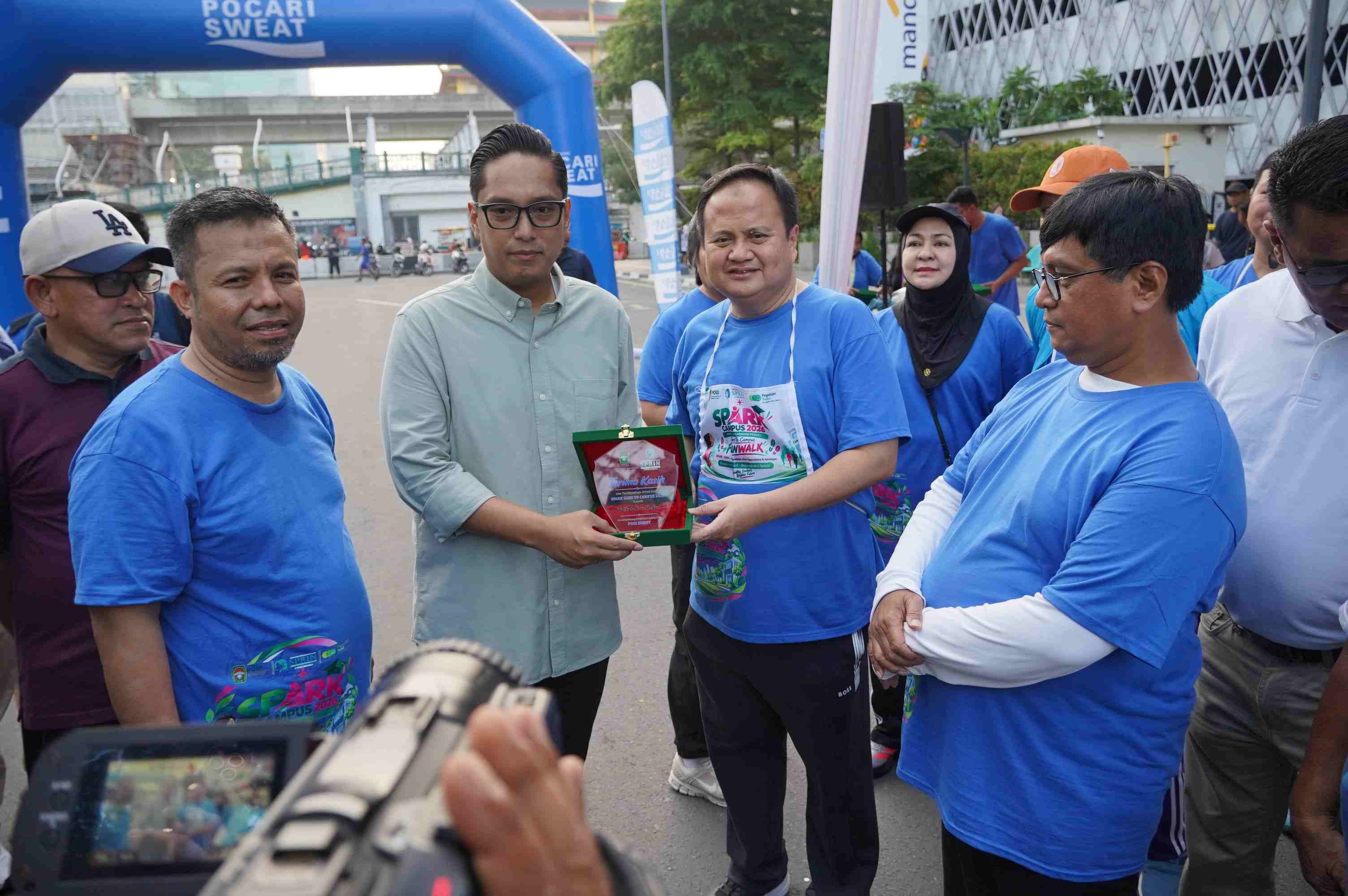 Rico Waas Lepas Ribuan Peserta Spark Go To Campus di Lapangan Merdeka Medan