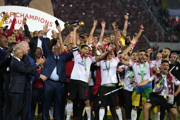 Drama Panas Wydad, Lepas Pelatih 4 Minggu Sebelum Hadapi Manchester City di Piala Dunia Antarklub!