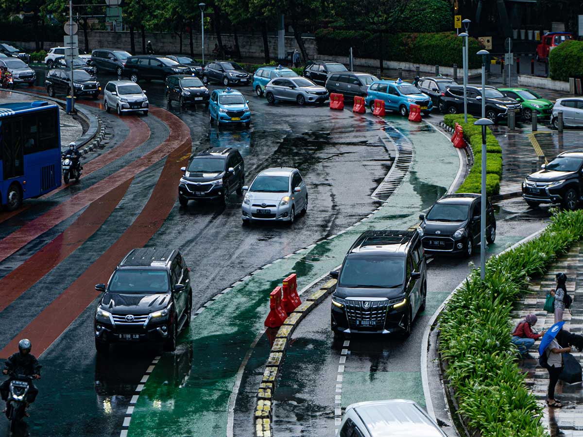 Waspada Cuaca Ekstrem, Jakarta Terus Diguyur Hujan Sejak Malam Hingga Pagi Ini Jumat 6 Maret 2026 