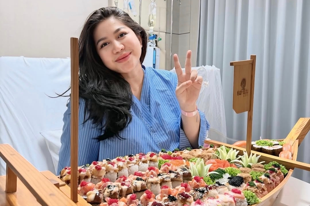 Melahirkan di Hari Kemerdekaan, Eriska Nakesya Langsung Santap Sushi
