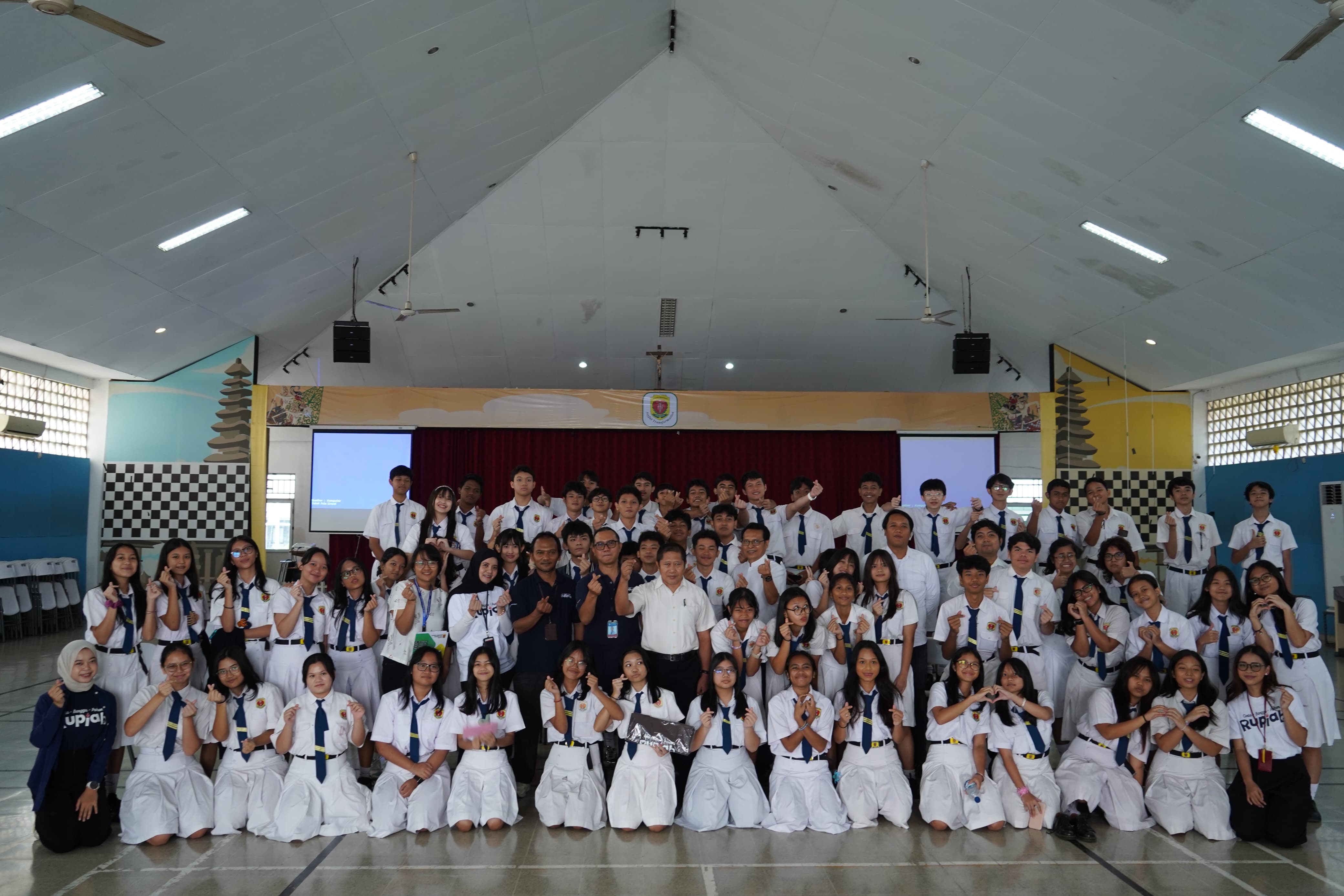 Siswa-Siswi SMP Charitas Lebak Bulus Mendapatkan Edukasi Mengenai Rupiah Dari Bank Indonesia