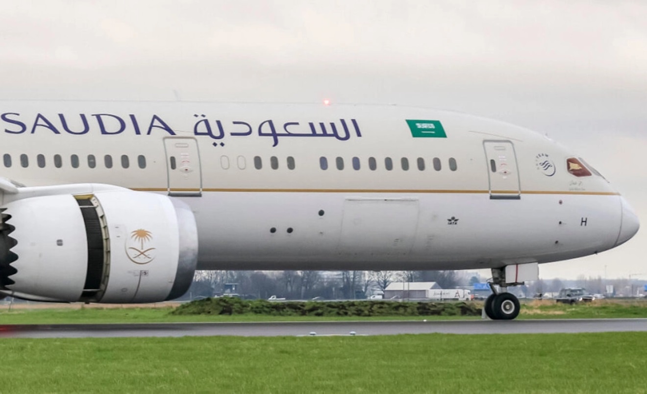 Heboh Ancaman Bom, Saudia Airlines Mendarat Darurat di Kualanamu: Kapolda Sumut Pastikan Clear!