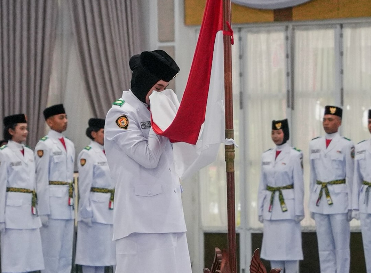 Resmi Dikukuhkan Bobby Nasution, 74 Paskibraka Sumut Siap Bertugas di HUT ke-81 RI
