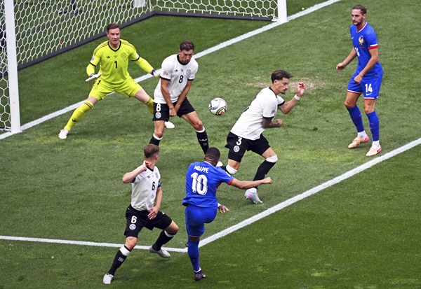 Mbappe Bersinar! Prancis Kalahkan Jerman 2-0 di Nations League, Cetak Gol ke-50 untuk Les Bleus