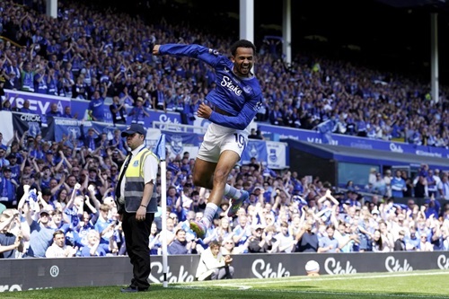 Selamat Tinggal Goodison Park, Everton Akhiri Sejarah 133 Tahun dengan Kemenangan Emosional