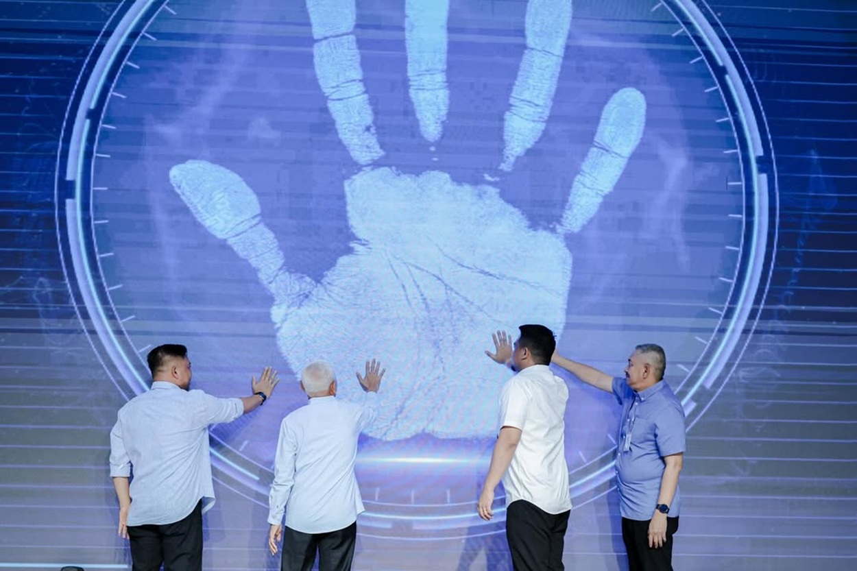 Modernisasi Birokrasi, Gubernur Bobby Nasution Luncurkan Aplikasi Simantap Sumut