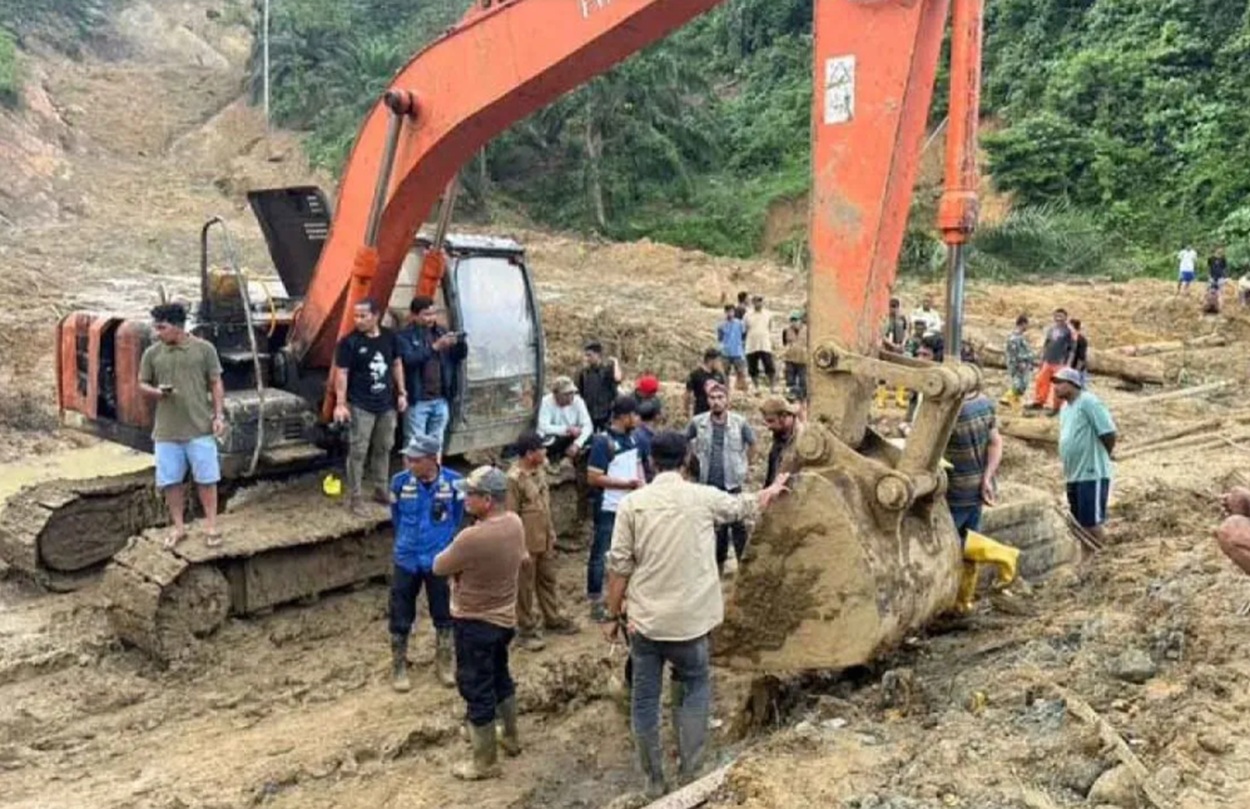  Operasi SAR Aceh: 1.792 Warga Dievakuasi, Basarnas Cari 254 Korban Hilang