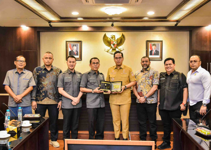 Rico Waas dan DPRD Medan Bahas Banjir, Sampah, Transportasi, hingga PBG