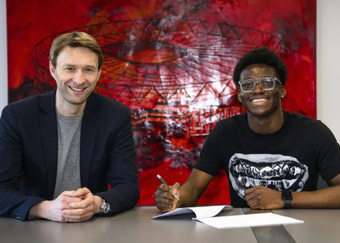 Bayer Leverkusen Resmi Rekrut Axel Tape dari PSG: Bek Muda Bertalenta Siap Gebrak Bundesliga