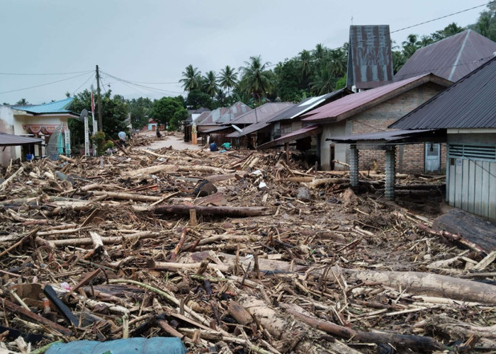 Waspada Longsor Susulan di Jalur Sipirok–Tarutung, Polisi Imbau Pengendara Gunakan Jalur Alternatif