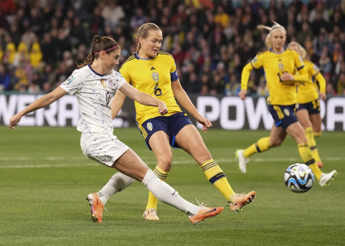 Pasangan Sesama Jenis di Euro 2025: Eriksson vs Harder, Duel Cinta dan 