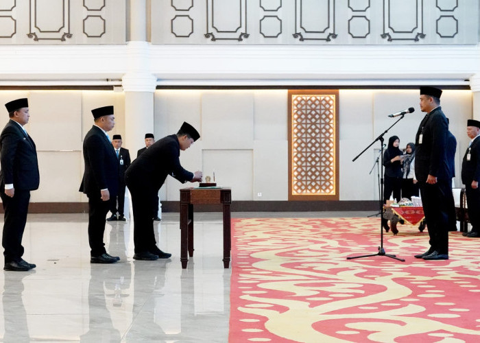 Resmi Dilantik, 8 Pejabat Pemprov Sumut Dapat Misi Tingkatkan Ekonomi