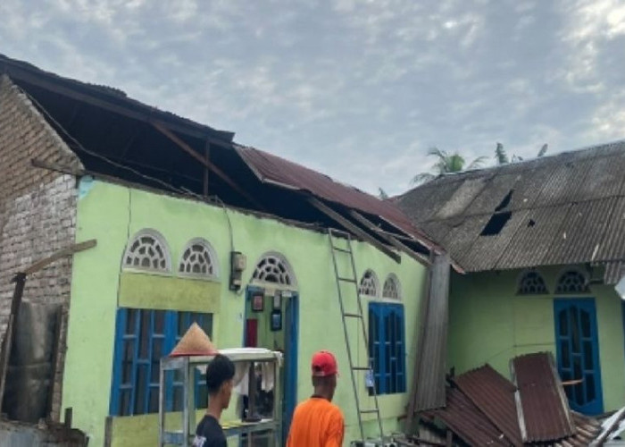 Cuaca Ekstrem Terjang Sumut, 20 Rumah di Serdangbedagai Rusak Parah