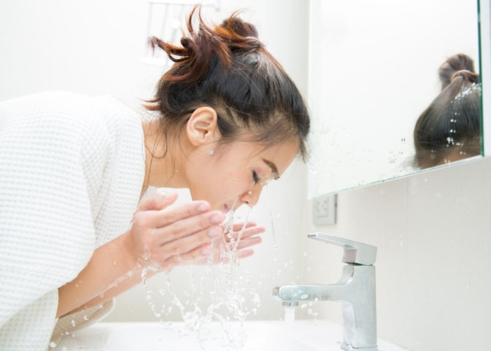 Jangan Asal Cuci Muka !! Ini Kesalahan yang Bikin Kulit Kamu Jadi Bermasalah