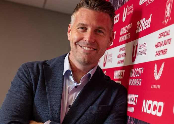 Rob Edwards Resmi Tangani Wolverhampton, Siap Bawa Serigala Keluar dari Jurang Degradasi