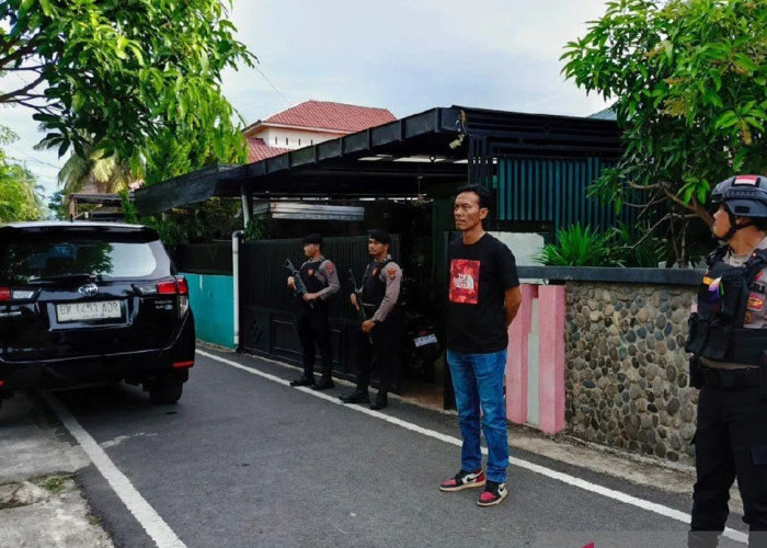 KPK Geledah Rumah Plt Kadis PUPR Mandailing Natal Terkait Dugaan Korupsi Proyek Jalan