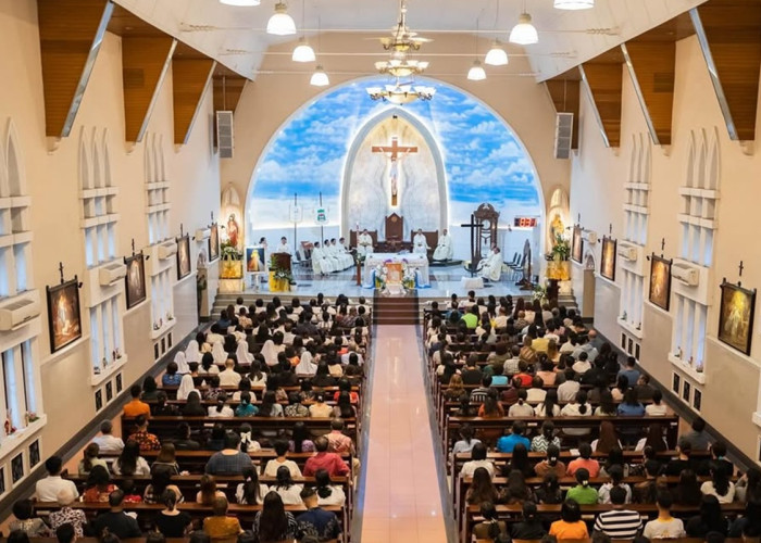 Sukacita Paskah 2026 di Katedral Medan: Ribuan Umat Rayakan Kebangkitan Yesus Kristus