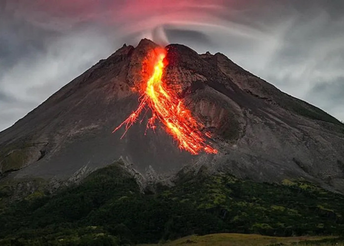 Gunung Marapi Meletus Dua Kali dalam Sehari, Warga Dihimbau Waspada Radius 3 Kilometer