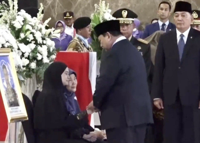 Prabowo Pimpin Penghormatan Terakhir Tiga Prajurit TNI Gugur di Lebanon