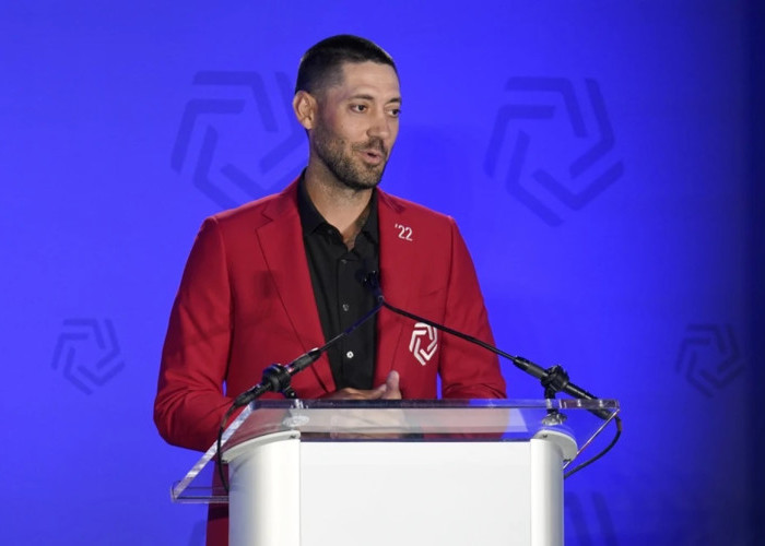Clint Dempsey: Performa Tim Nasional Kunci Dukung Suporter AS di Piala Dunia