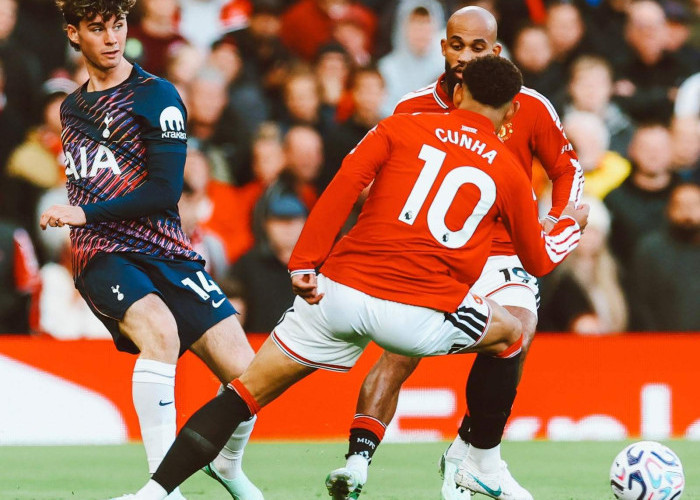 Manchester United vs Tottenham 1-1: Gol Injury Time Gagalkan Kemenangan MU