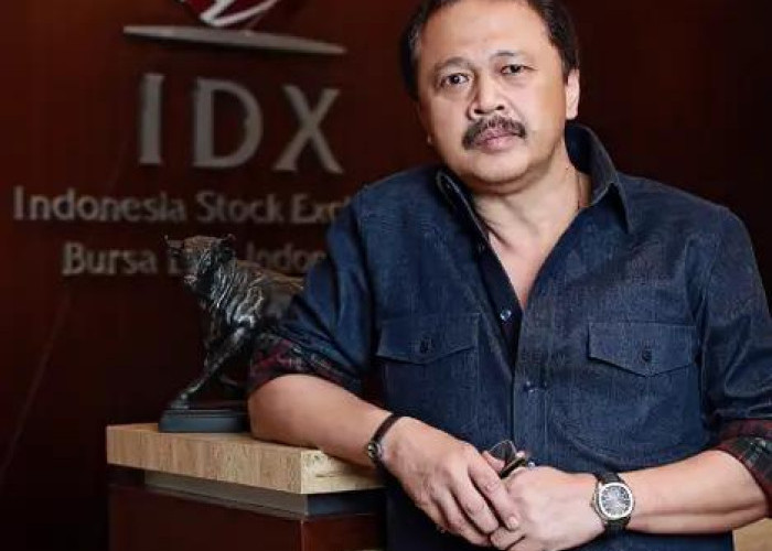 Warganet Desak Tito Sulistio Dicopot dari OJK Usai Tersangkut Kasus Hukum