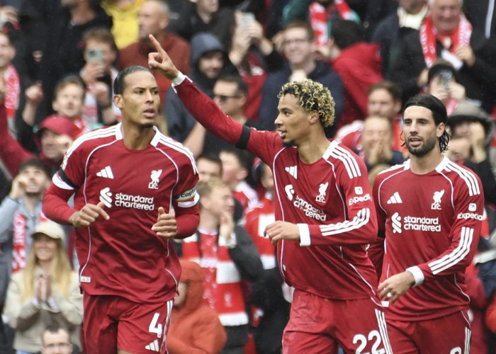 Liverpool Tetap Sempurna di Premier League Usai Menang 2-1 atas Everton