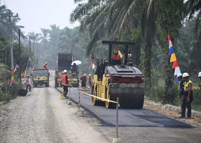Bobby Nasution Percepat Perbaikan Jalan Labusel, Ditargetkan Rampung Akhir 2026