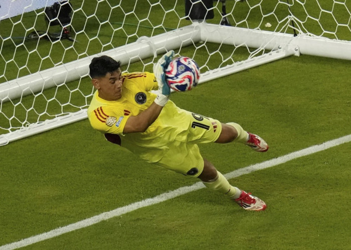Bukan Messi! Kiper Argentina Oscar Ustari Jadi MVP Inter Miami di Laga Perdana Piala Dunia Antarklub