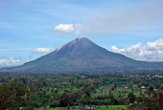 Aktivitas Meningkat, Pemkab Karo Patok Zona Merah Gunung Sinabung Hingga 3,5 Km