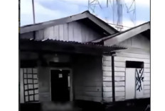 Viral! Aksi Berani Seorang Ibu Kembali Datangi Rumah Diduga Lapak Narkoba di Labura