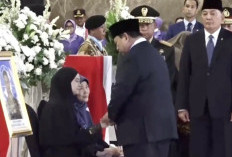 Prabowo Beri Penghormatan Terakhir Tiga Prajurit TNI Gugur di Lebanon